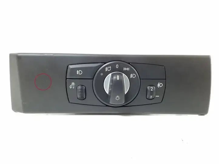 BMW 5 E60 E61 (2004 - 2010) 6988555 Включатель фонарей — фото 1