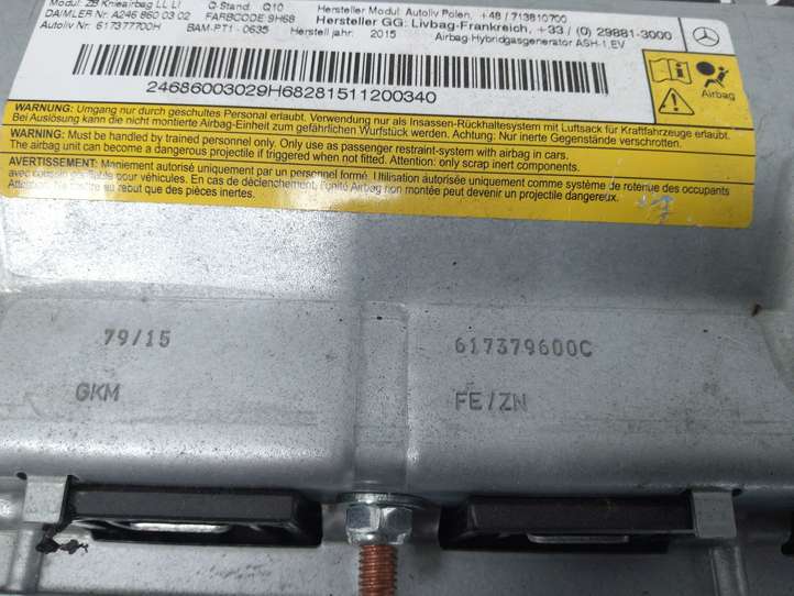 Mercedes-Benz A W176 (2012 - 2018)  617379600C Подушка безопастности колен