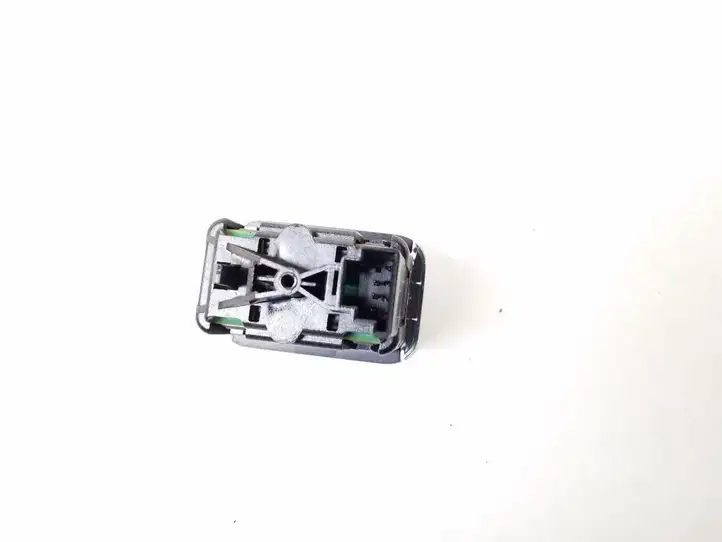 Mercedes-Benz E W212 (2009 - 2016) A2049055602 Кнопка закрытия крышки багажника — фото 3