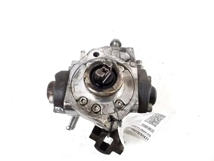 Lexus IS 220D-250-350 (2005 - 2010) 22100-0R030 Топливный насос — фото 1