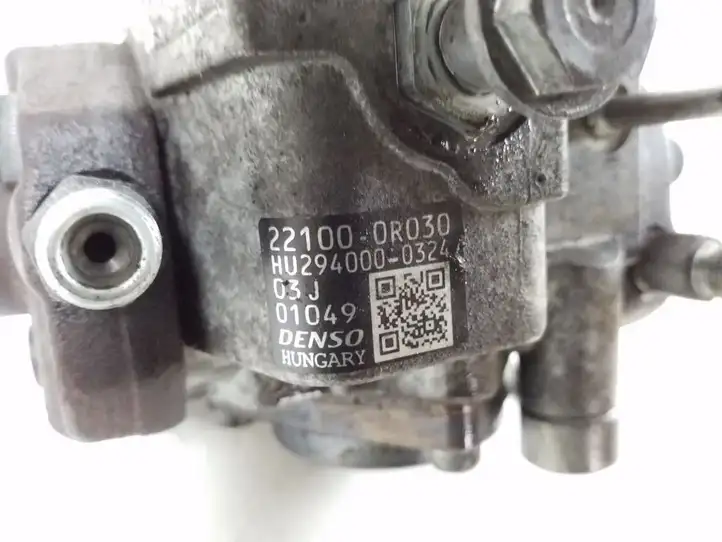 Lexus IS 220D-250-350 (2005 - 2010) 22100-0R030 Топливный насос — фото 2