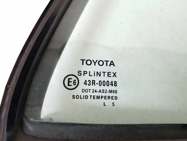 Toyota Corolla E120 E130 (2004 - 2007) 68123-02070 Форточка двери — фото 2