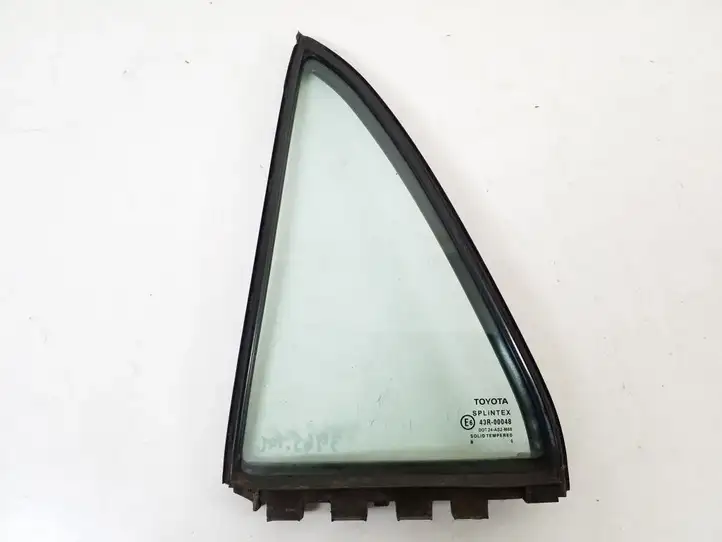 Toyota Corolla E120 E130 (2004 - 2007) 68124-02070 Форточка двери — фото 1