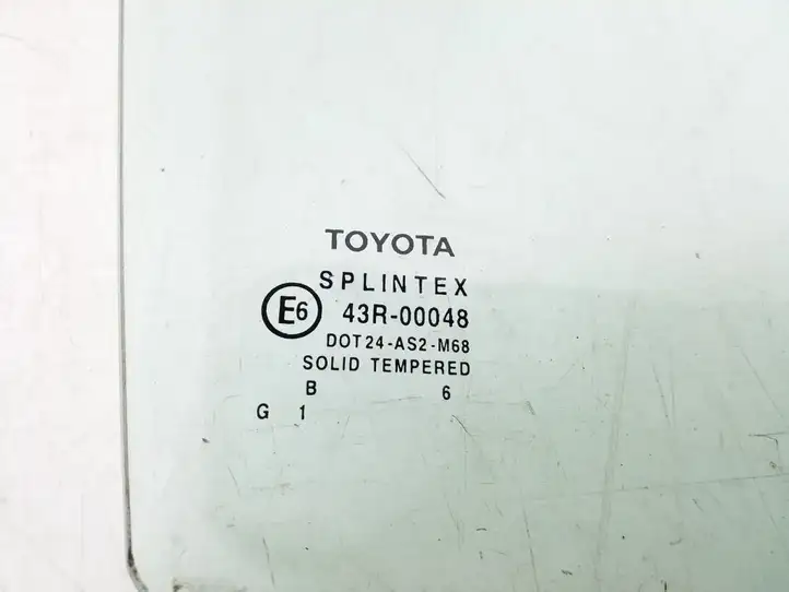 Toyota Corolla E120 E130 (2004 - 2007) 68103-02080 Стекло задней двери — фото 2