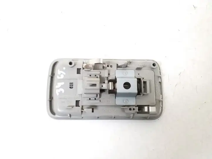 Toyota Corolla E120 E130 (2004 - 2007) 81240-13030 Задняя подсветка — фото 2