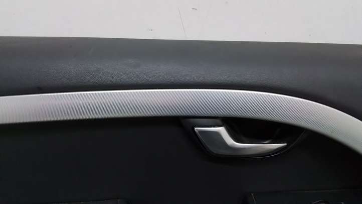 Volvo S80 (2006 - 2009)  30649483 Обшивка передней двери