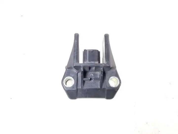 Lexus GS 300 350 430 450h (2004 - 2007) 89173-45050 Датчик удара SRS — фото 1