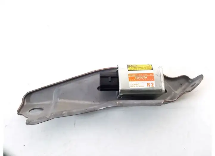 Lexus GS 300 350 430 450h (2004 - 2007) 89833-30020 Датчик удара SRS — фото 1