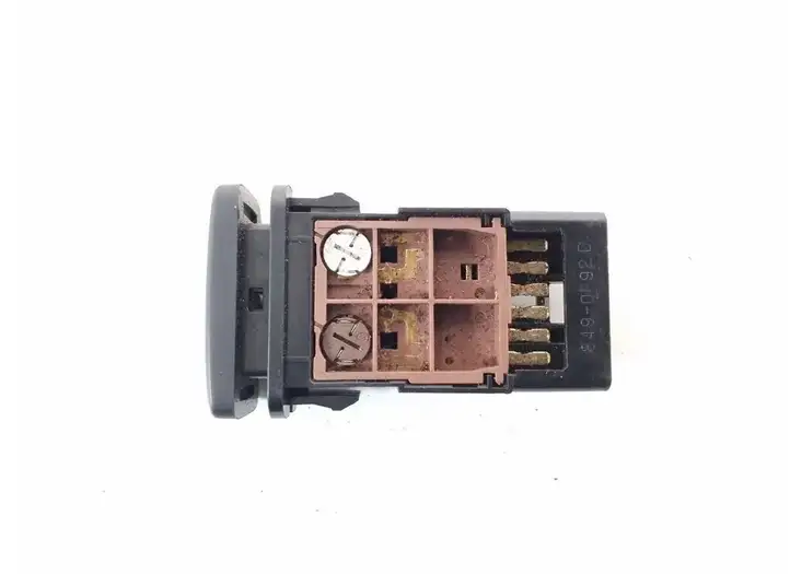 Toyota Hilux (AN10, AN20, AN30) (2008 - 2011) 84751-58010 Включатель обогрева — фото 2