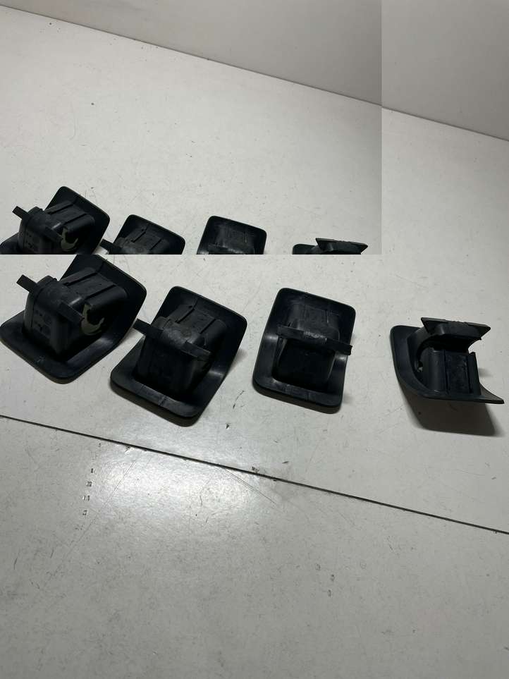 Volkswagen Jetta V (2005 - 2010)  1K0887233 Заглушка, крышка ISOFIX