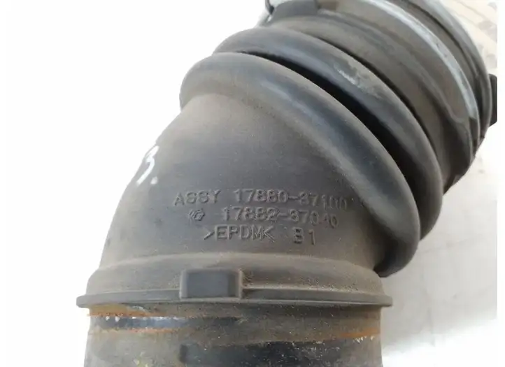 Toyota Prius+ (ZVW40) (2011 - 2018) 17882-37040 Детали воздухозаборника — фото 2