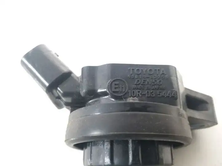 Toyota Prius+ (ZVW40) (2011 - 2018) 90919-02258 Катушка зажигания — фото 2