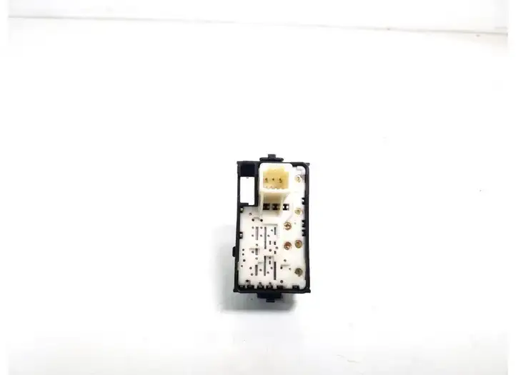 Toyota Prius+ (ZVW40) (2011 - 2018) 84810-33120 Блок кнопок стеклоподъемников — фото 2