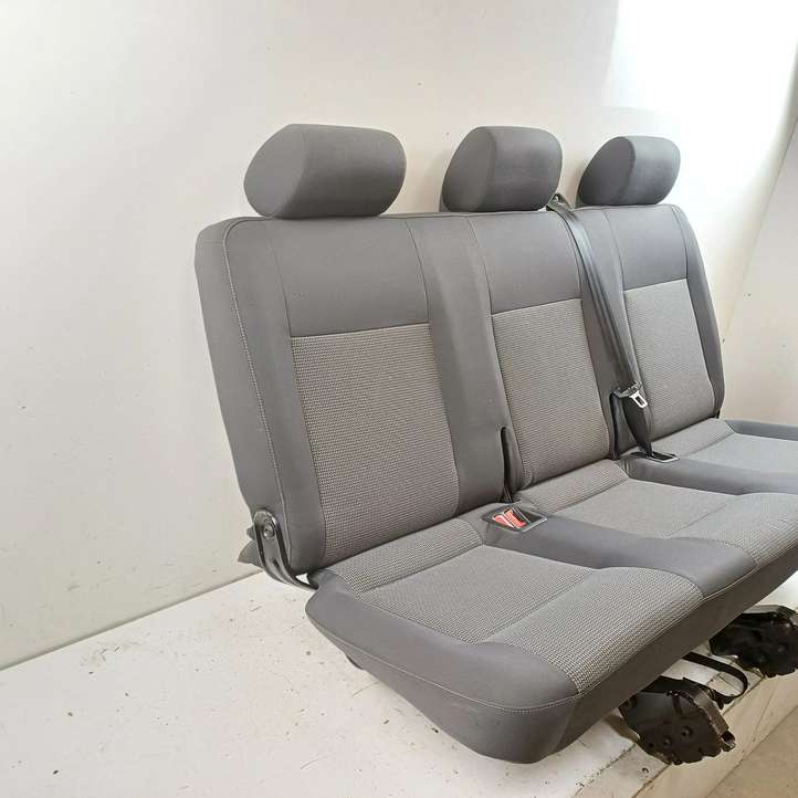 Volkswagen Transporter-Caravelle (2009 - 2015)   Третьи ряд