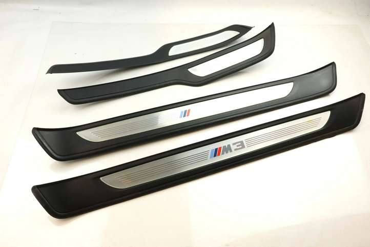 BMW 3 E90 E91 (2005 - 2012)  7907154 Отделка переднего порога (внутренняя)