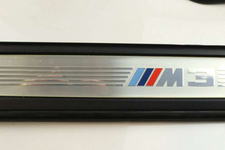 BMW 3 E90 E91 (2005 - 2012)  7907154 Отделка переднего порога (внутренняя)