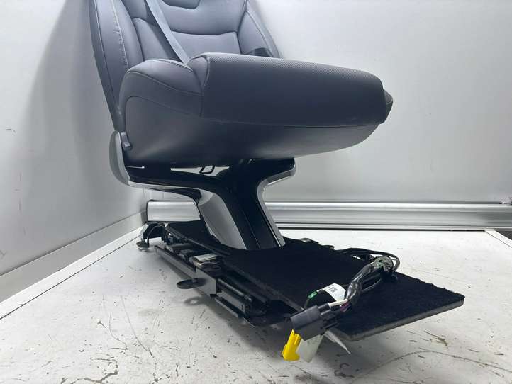 Tesla Model X (2021 - )  412361005A Заднее сиденье