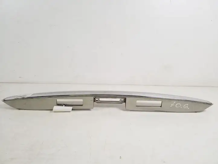 Lexus RX 330 - 350 - 400H (2003 - 2006) 76811-48050 Подсветка номера — фото 3