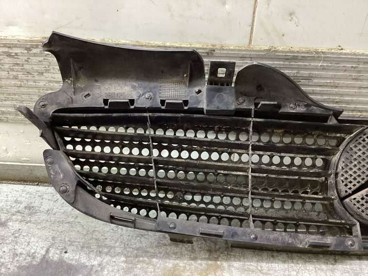 Mercedes-Benz SLK R170 (1996 - 2004)  1708800085 Передняя решётка