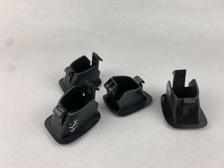 Mini One Cooper F56 F55 (2012 - 2022)  18894210 Кронштейн ISOFIX