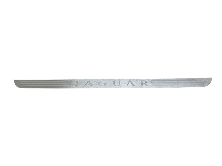 Jaguar XK (2011 - 2014)  C2P24213 Отделка переднего порога (внутренняя)