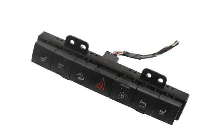 Jeep Cherokee (2001 - 2007) P04602994AA Включатель аварийных фонарей — фото 1