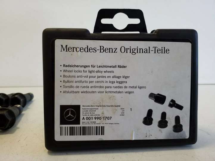 Mercedes-Benz GLC X254 (2023 - )  A0019901707 Болты/ гайки