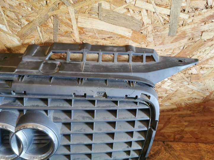 Audi A3/S3 8P (2004 - 2008)  8P4653037 Передняя решётка