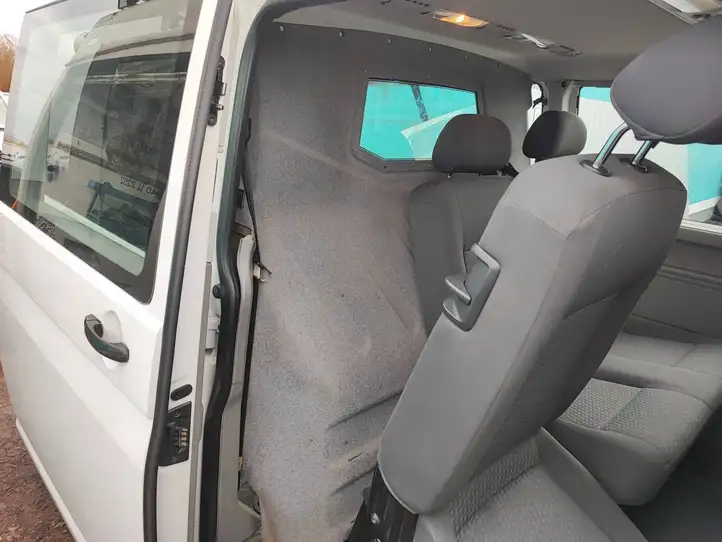 Volkswagen Transporter - Caravelle T5 (2009 - 2015) Панель багажника — фото 6