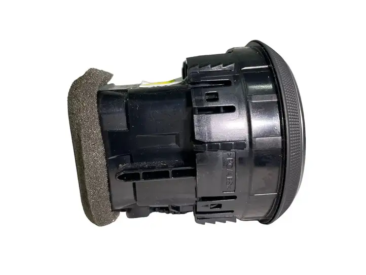 Audi A3/S3 8V (2012 - 2016) 8V0820901B Боковой воздушный дефлектор — фото 2
