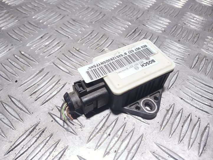 Audi A4 (2004 - 2009)  8E0907637B Датчик ESP (системы стабильности) (датчик курсовой устойчивости))