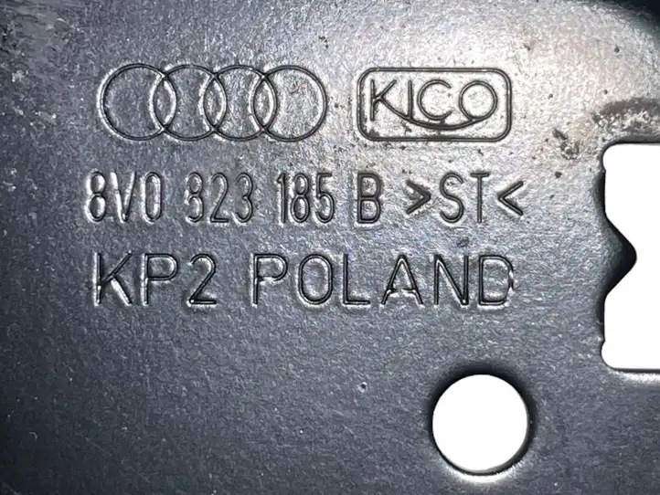 Audi A3/S3 8V (2012 - 2016) 8V0823185B Кронштейн замка капота — фото 5
