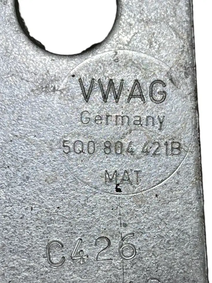 Audi A3/S3 8V (2012 - 2016) 5Q0804421B Кронштейн глушителя — фото 3