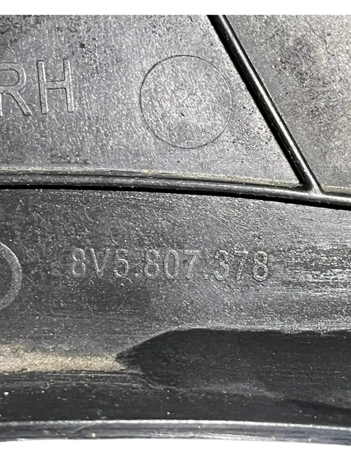 Audi A3/S3 8V (2012 - 2016) 8V5807378 Кронштейн заднего бампера — фото 3