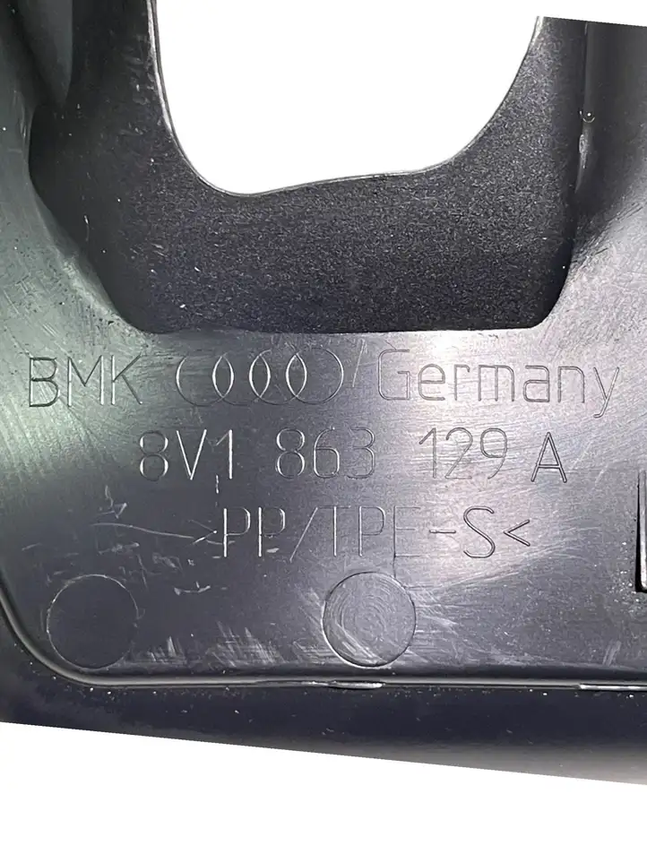 Audi A3/S3 8V (2012 - 2016) 8V1863129A Прочие детали салона — фото 5