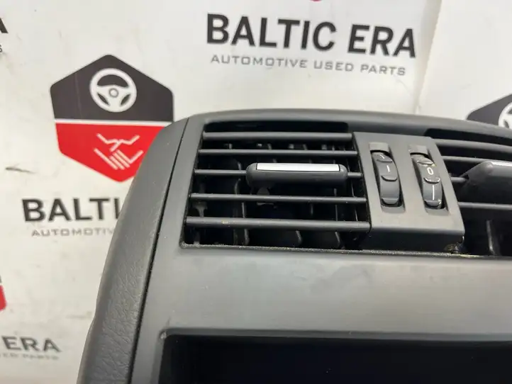 BMW 5 F10 F11 (2009 - 2016) 9206664 Накладка заднего прикуривателя — фото 5