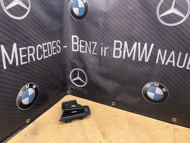 BMW 5 F10 F11 (2009 - 2016) 9166890 Боковой воздушный дефлектор — фото 1