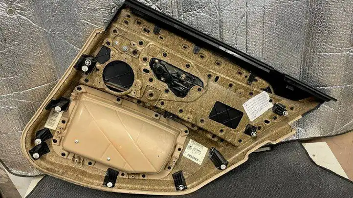 BMW 5 F10 F11 (2009 - 2016) 7874839 Обшивка задней двери — фото 3