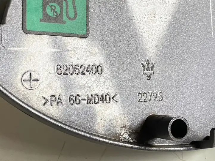 Maserati GranCabrio M145 (2009 - 2016) 82062400 Крышка топливного бака — фото 3