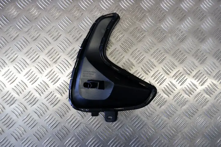 Toyota Yaris XP210 (2020 - ) 52113K0010 Решетка противотуманной фары — фото 5