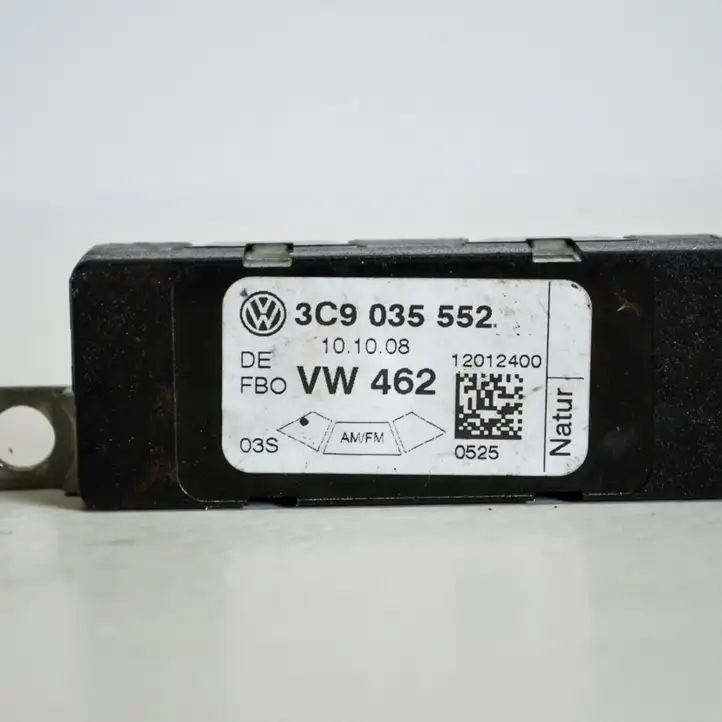 Volkswagen PASSAT B6 (2005 - 2010) 3C9035552 Усилитель антенны — фото 3