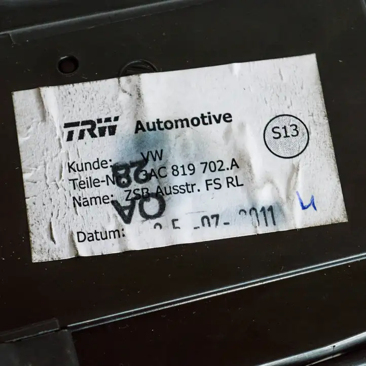 Volkswagen PASSAT B7 (2011 - 2014) 3AC819702A Воздушная решетка панели — фото 4