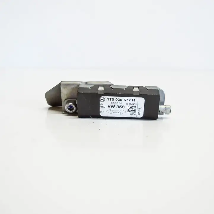 Volkswagen Touran I (2003 - 2010) 1T0035577H Усилитель антенны — фото 1