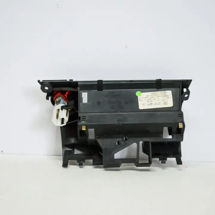 Volkswagen Touran I (2003 - 2010) 1T1857961 Передняя пепельница — фото 2