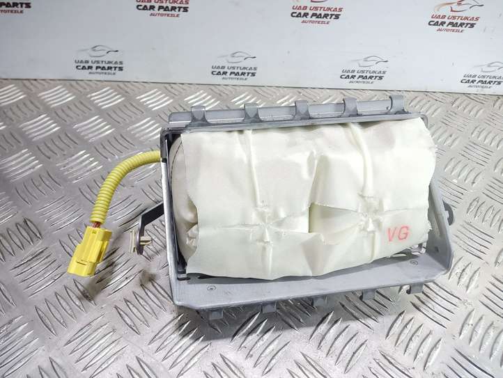 Mitsubishi Lancer (2007 - 2011)  7030A060 Подушка безопастности пассажира