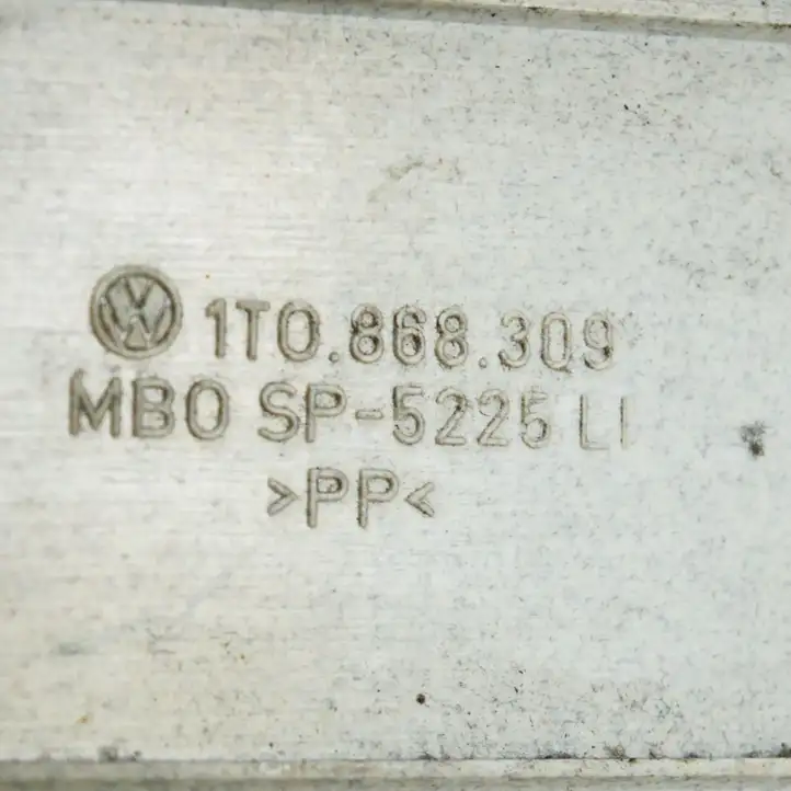 Volkswagen Touran I (2003 - 2010) 1T0868309 Нижняя обшивка стойки B — фото 3