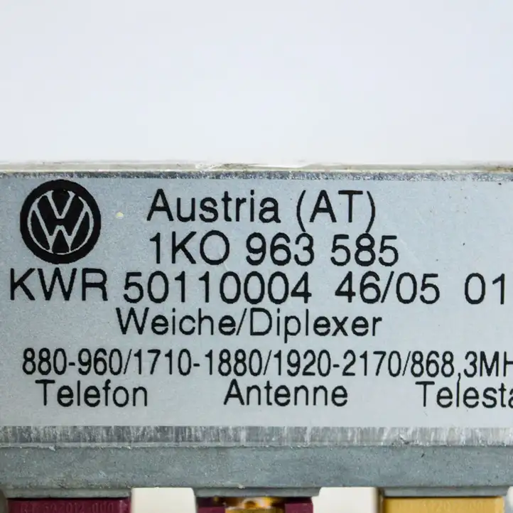Volkswagen Touran I (2003 - 2010) 1K0963585 Усилитель антенны — фото 3