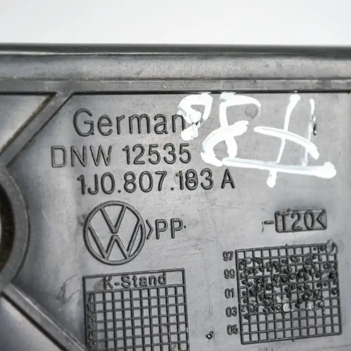 Volkswagen Golf IV (1998 - 2005) 1J0807183A Кронштейн переднего бампера — фото 3