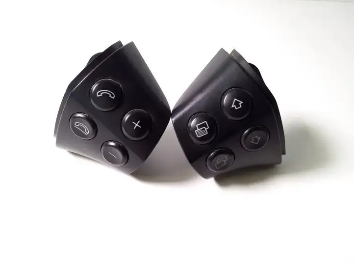 Mercedes-Benz A W169 (2004 - 2012) Кнопки на рулевом колесе — фото 1