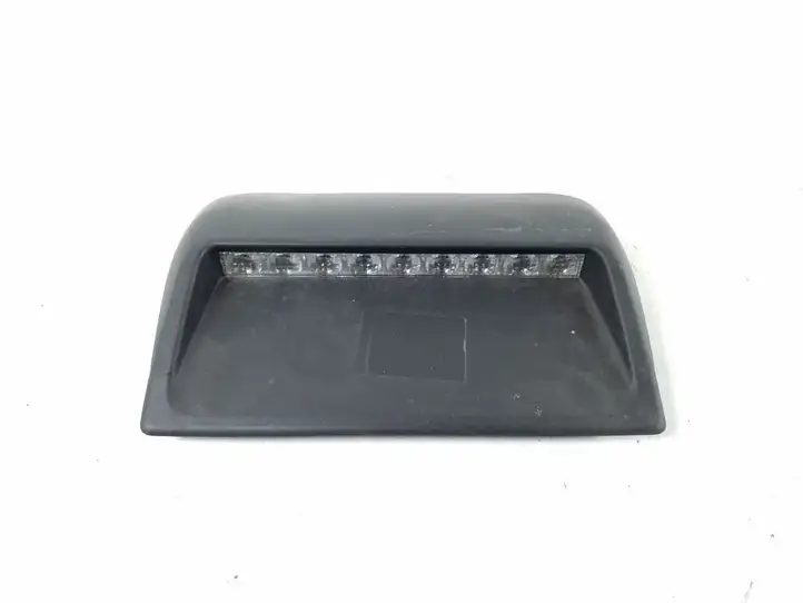 Lexus IS 220D-250-350 (2005 - 2010) 81006-53020 Дополнительный стоп фонарь — фото 1